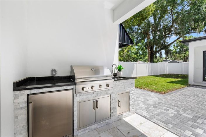 Image No.46-5 Bed House for sale