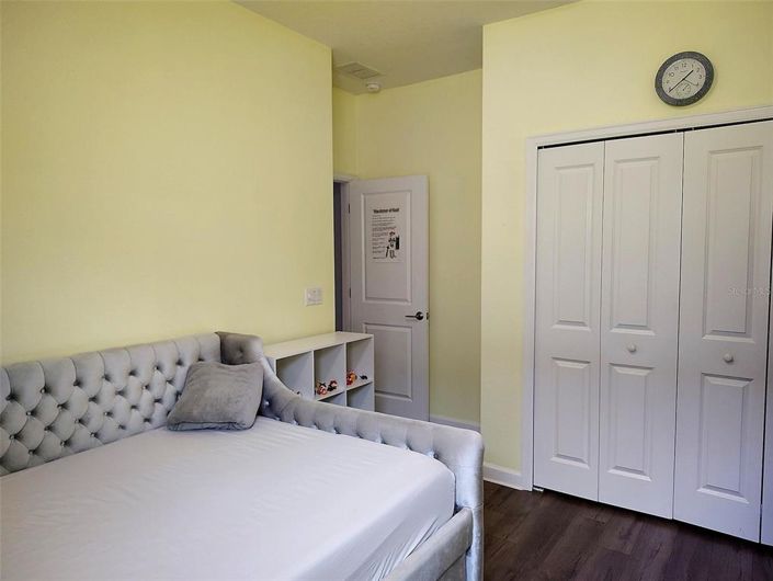 Image No.24-4 Bed House for sale