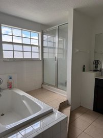 fa005713-742