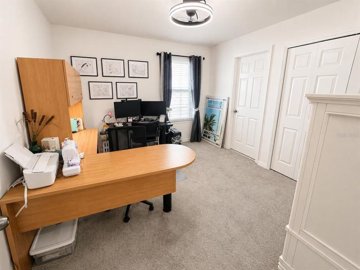 8d076785-749