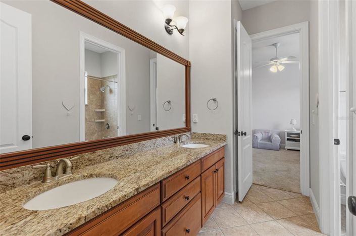 Image No.39-5 Bed House for sale