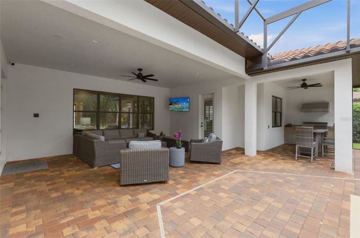 Image No.53-5 Bed House for sale