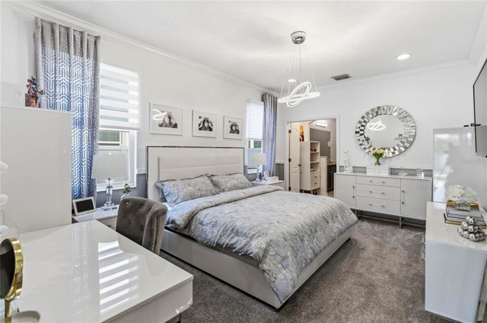 Image No.32-5 Bed House for sale