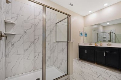 fa005713-584
