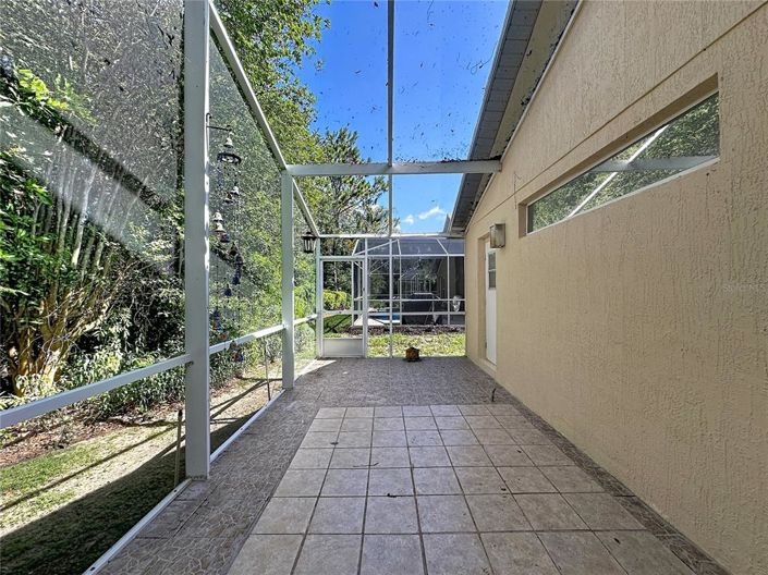 Image No.18-3 Bed House for sale