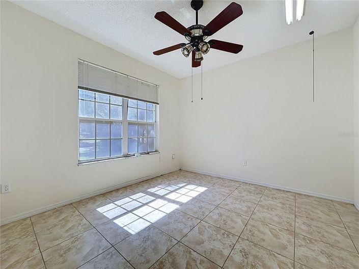 Image No.23-3 Bed House for sale