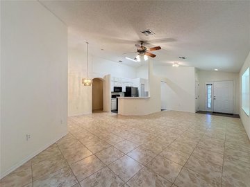 fa005713-632