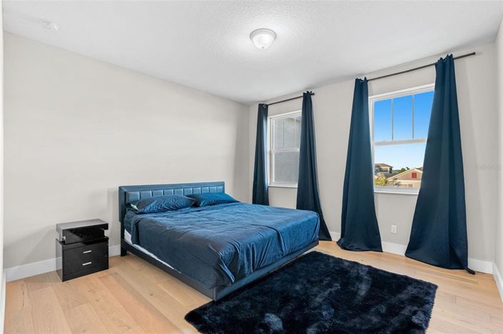 Image No.34-5 Bed House for sale