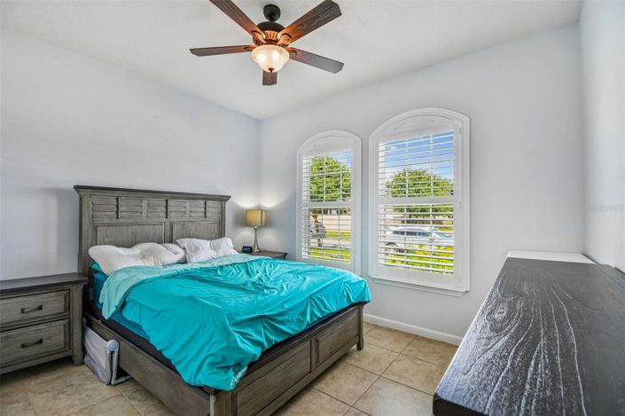 Image No.36-4 Bed House for sale