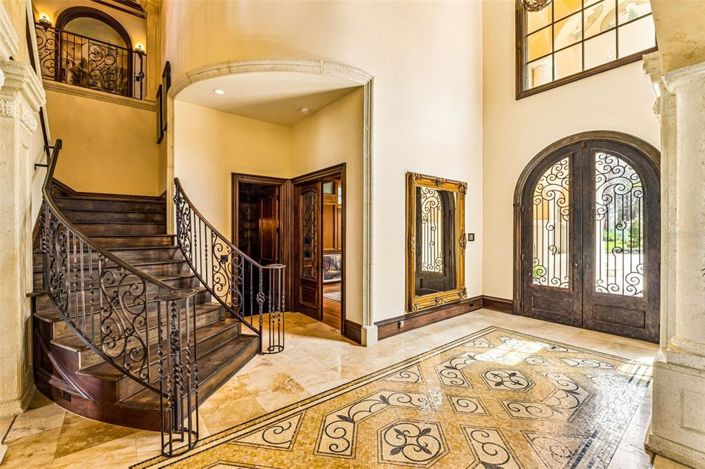 Image No.10-6 Bed House for sale