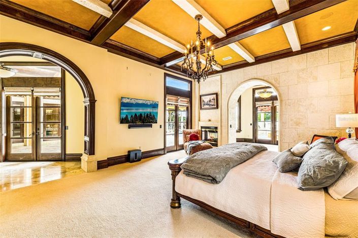 Image No.35-6 Bed House for sale