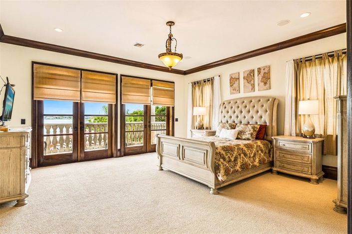 Image No.56-6 Bed House for sale