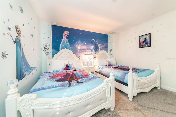 Image No.28-8 Bed House for sale