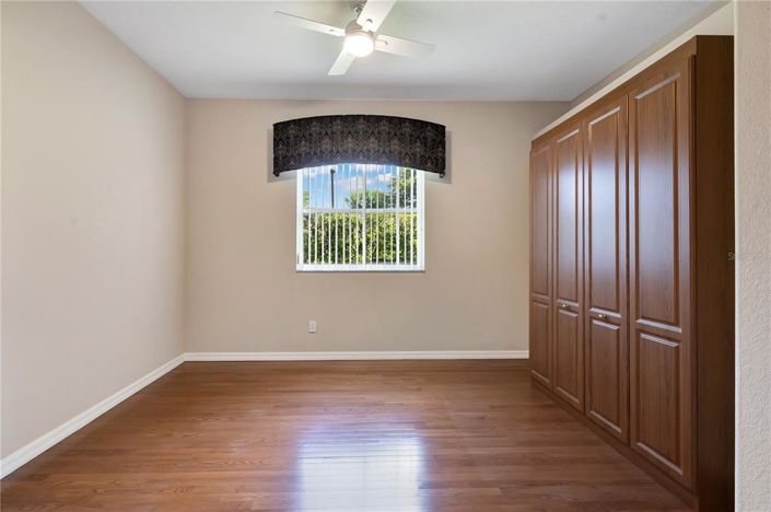 Image No.21-2 Bed House for sale