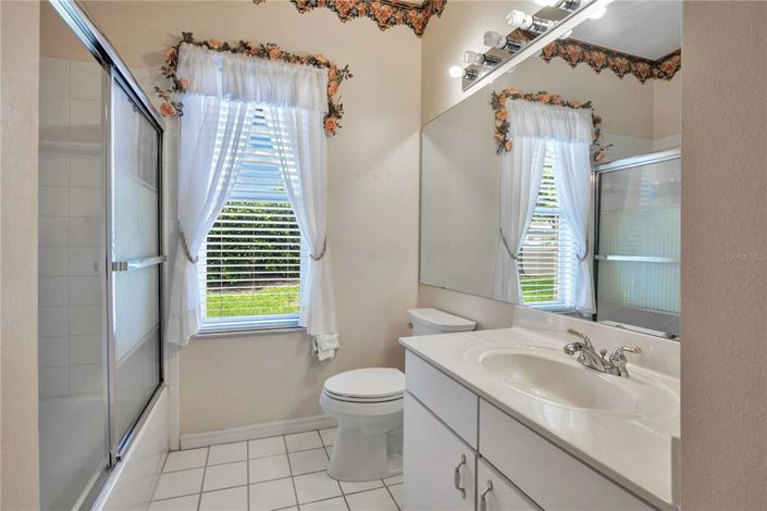 Image No.22-2 Bed House for sale