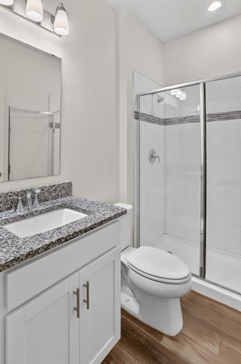 Image No.8-5 Bed House for sale
