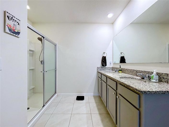 Image No.28-3 Bed House for sale