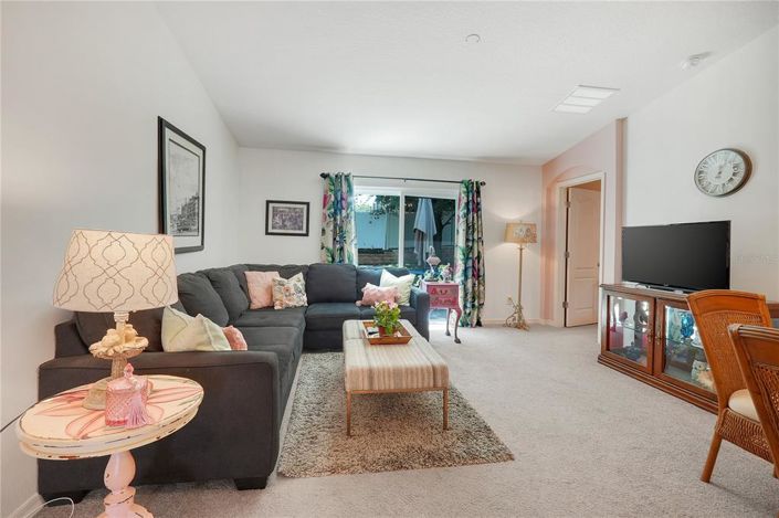 Image No.12-3 Bed House for sale