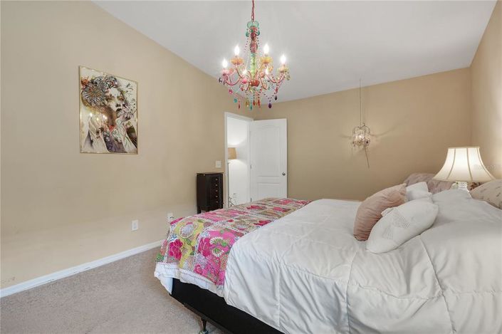 Image No.18-3 Bed House for sale