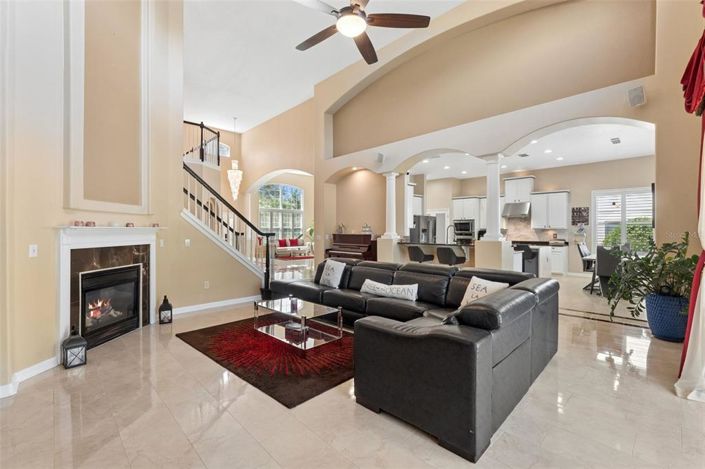 Image No.17-4 Bed House for sale