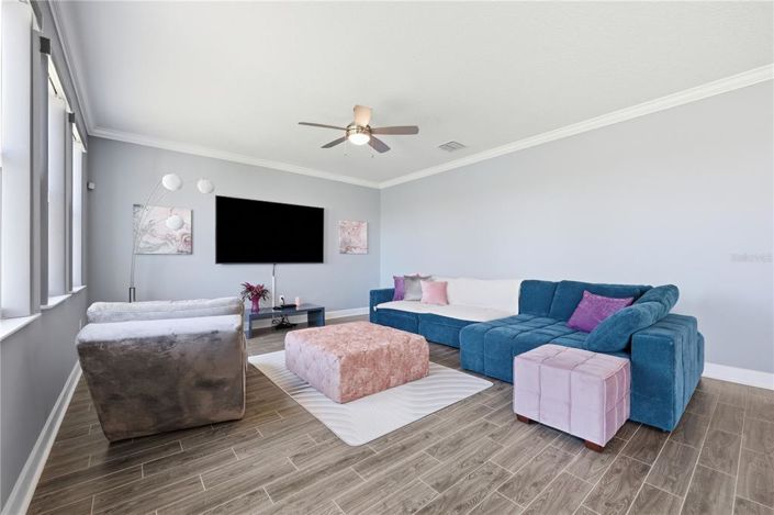 Image No.20-4 Bed House for sale
