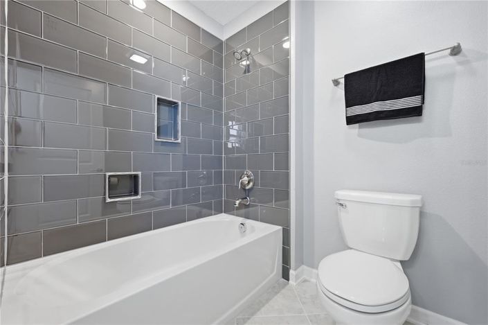 Image No.40-4 Bed House for sale