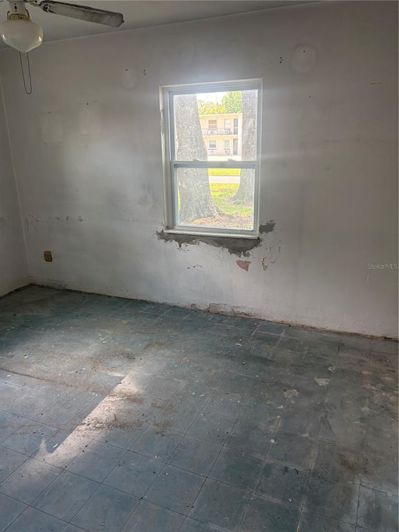 Image No.18-2 Bed House for sale