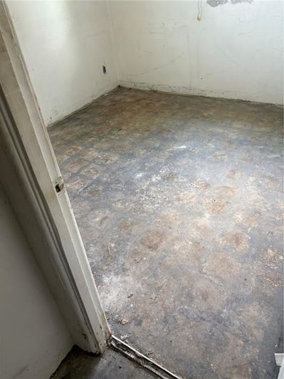 Image No.23-2 Bed House for sale