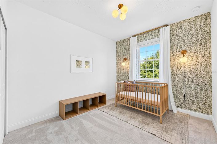 Image No.21-4 Bed Townhouse for sale