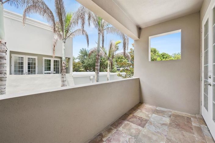 Image No.24-3 Bed Townhouse for sale