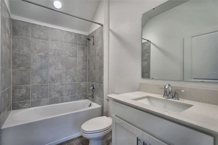 Image No.9-4 Bed House for sale