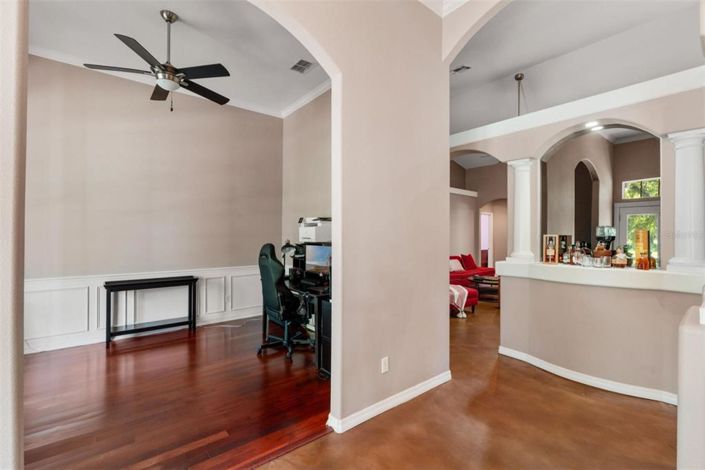 Image No.5-5 Bed House for sale