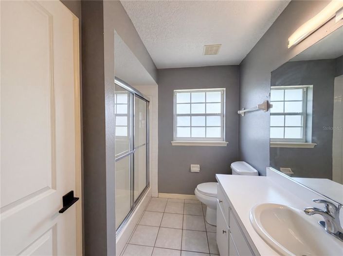 Image No.19-3 Bed House for sale