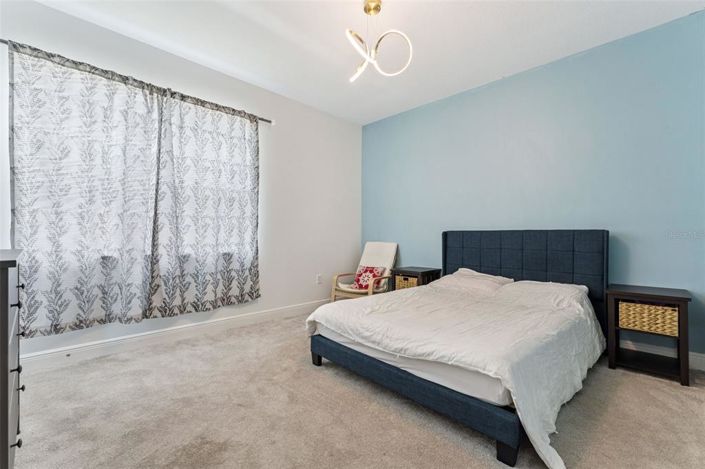 Image No.26-5 Bed House for sale