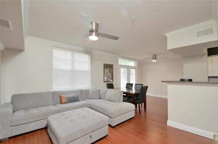 Image No.10-1 Bed Apartment for sale