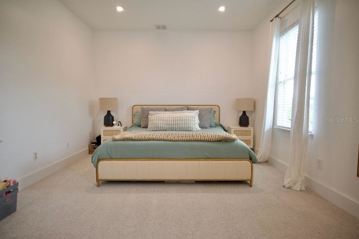 Image No.15-5 Bed House for sale