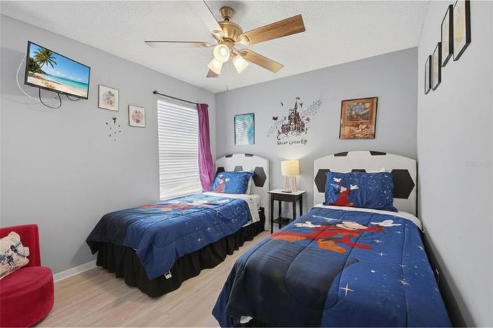 Image No.20-7 Bed House for sale