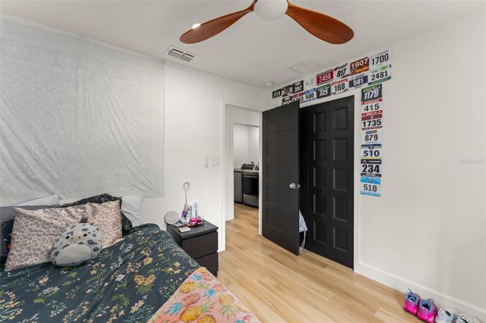 Image No.34-5 Bed House for sale
