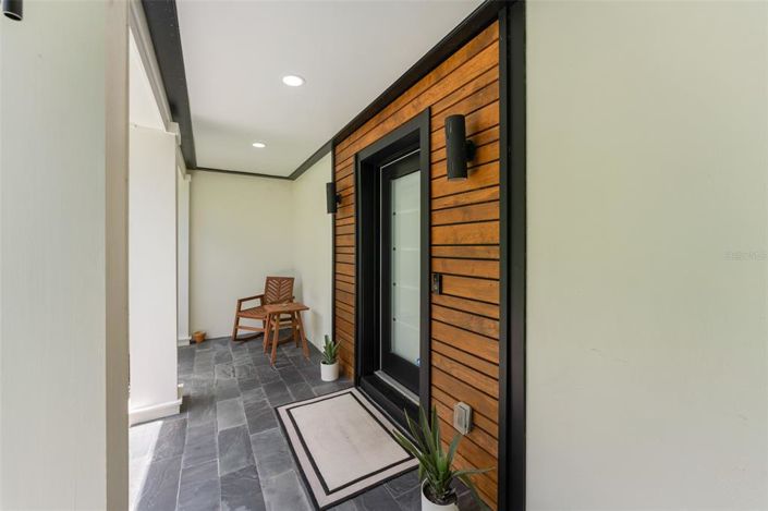 Image No.4-5 Bed House for sale
