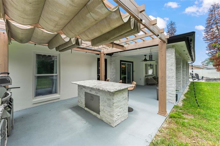 Image No.44-5 Bed House for sale