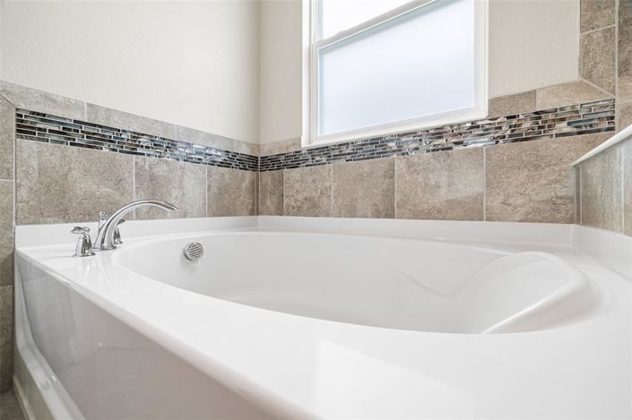 Image No.46-4 Bed House for sale