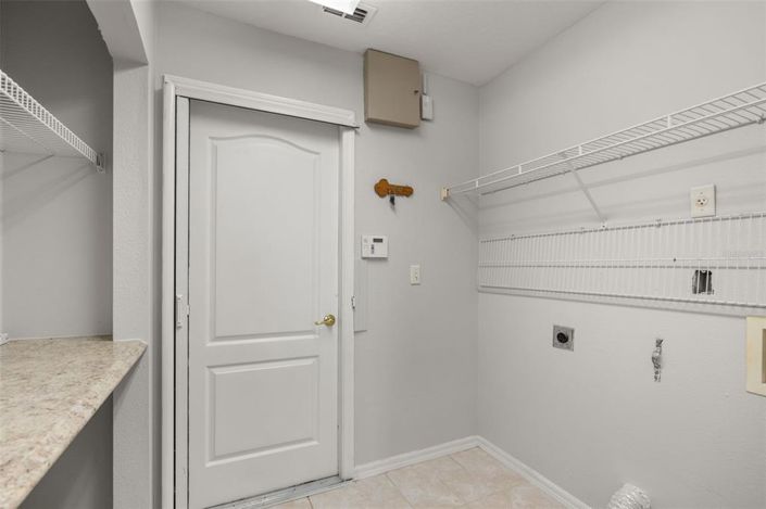 Image No.19-3 Bed House for sale