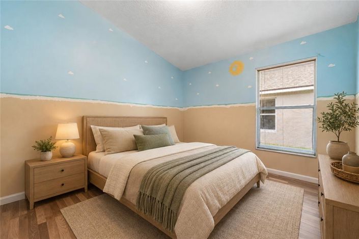Image No.15-4 Bed House for sale