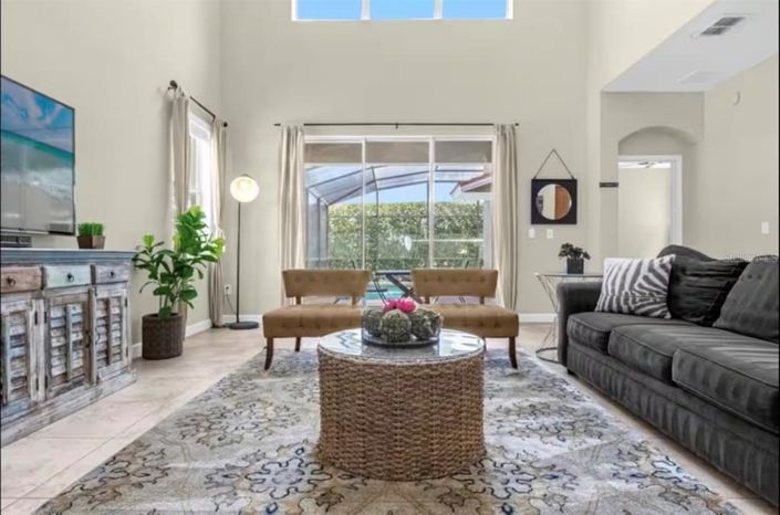 Image No.5-5 Bed House for sale