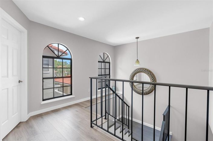 Image No.40-3 Bed Townhouse for sale