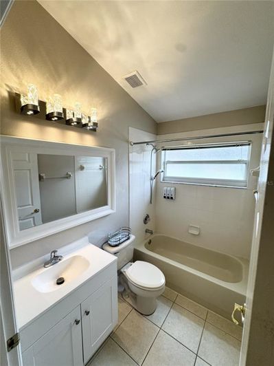 Image No.18-4 Bed House for sale