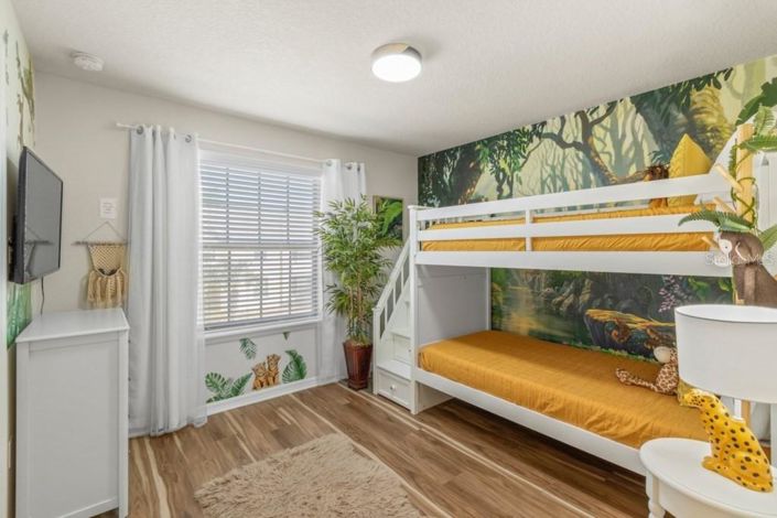 Image No.9-5 Bed Townhouse for sale