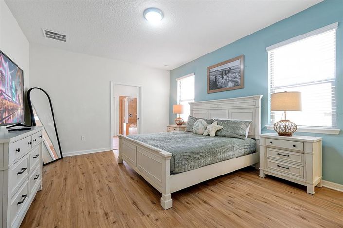 Image No.21-9 Bed House for sale