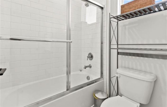 Image No.24-4 Bed House for sale