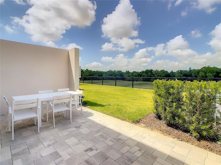 Image No.14-3 Bed Townhouse for sale